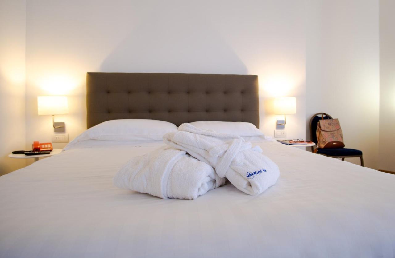Mistral2 Hotel Oristano Esterno foto