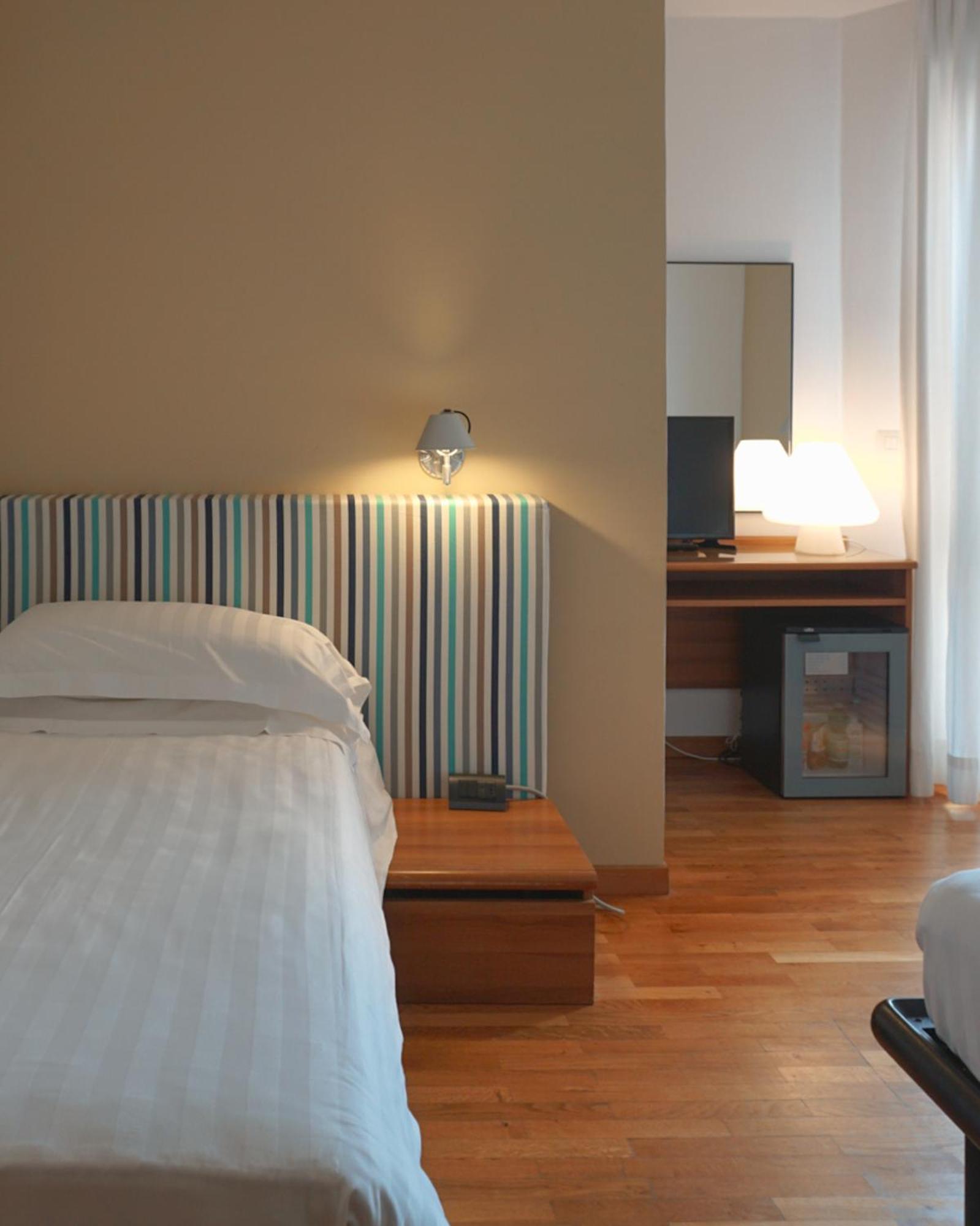 Mistral2 Hotel Oristano Esterno foto